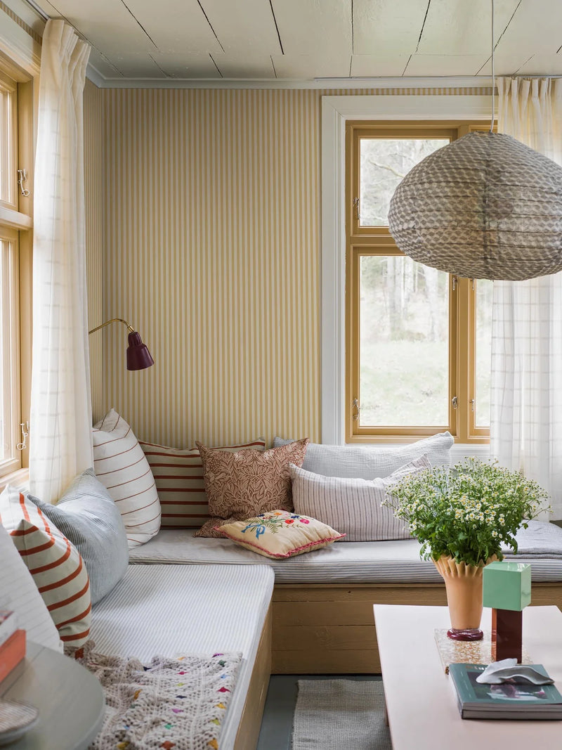 MÖLLE STRIPE wallpaper
